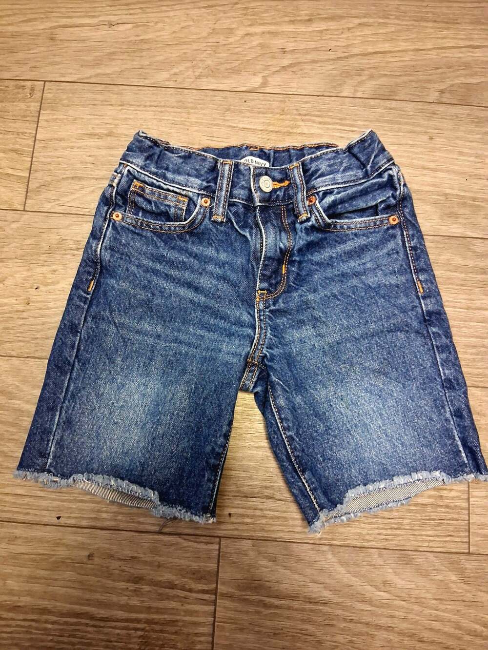 Old Navy Girls Denim Raw Hem Jean Shorts Size 7